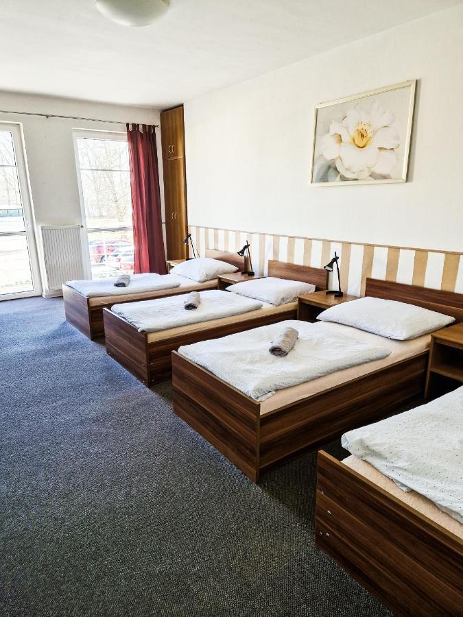 Hotel Ned Hockey Nymburk Dış mekan fotoğraf
